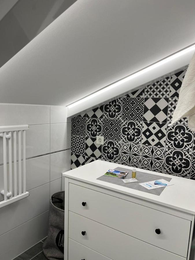 Apartments Krapinske Toplice Krtak Biba Екстериор снимка